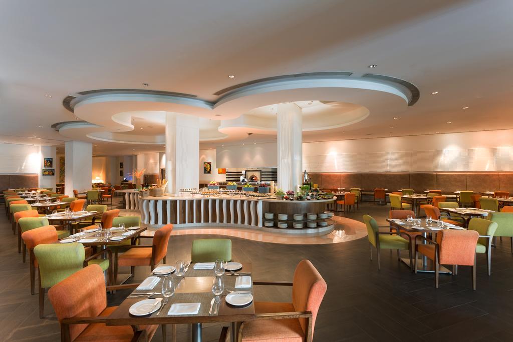 Welcomhotel By Itc Hotels, Dwarka, New Delhi Buitenkant foto The restaurant