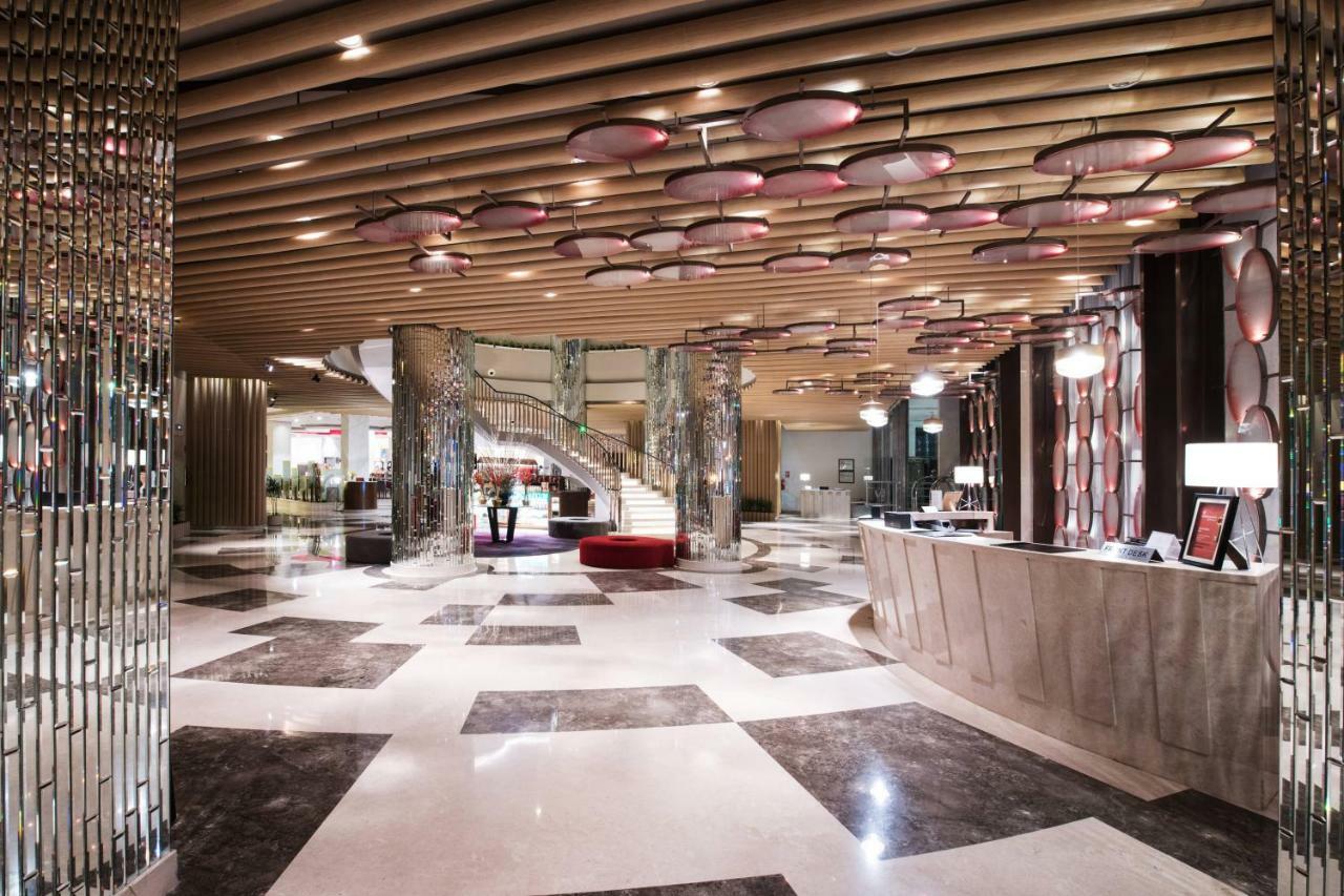 Welcomhotel By Itc Hotels, Dwarka, New Delhi Buitenkant foto The lobby of the hotel