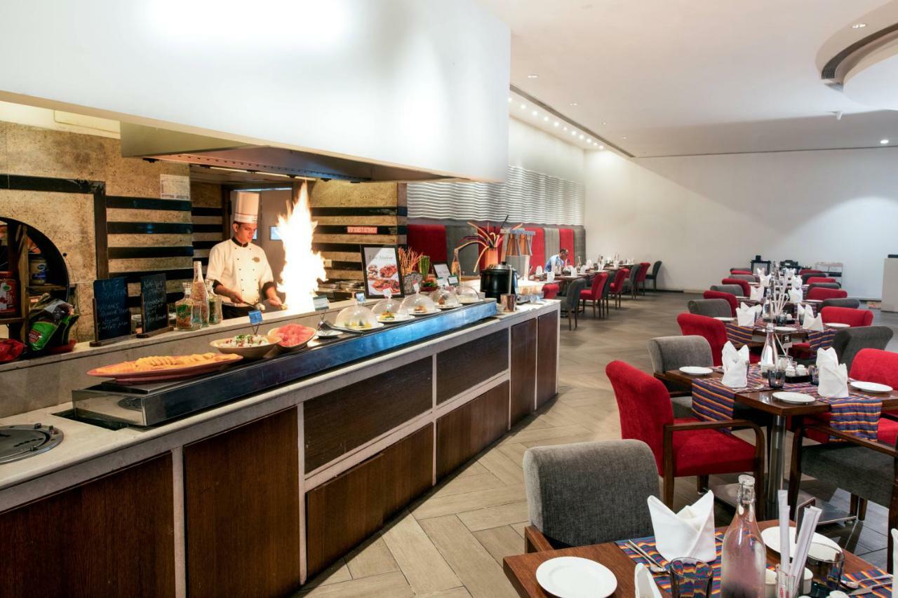 Welcomhotel By Itc Hotels, Dwarka, New Delhi Buitenkant foto The restaurant